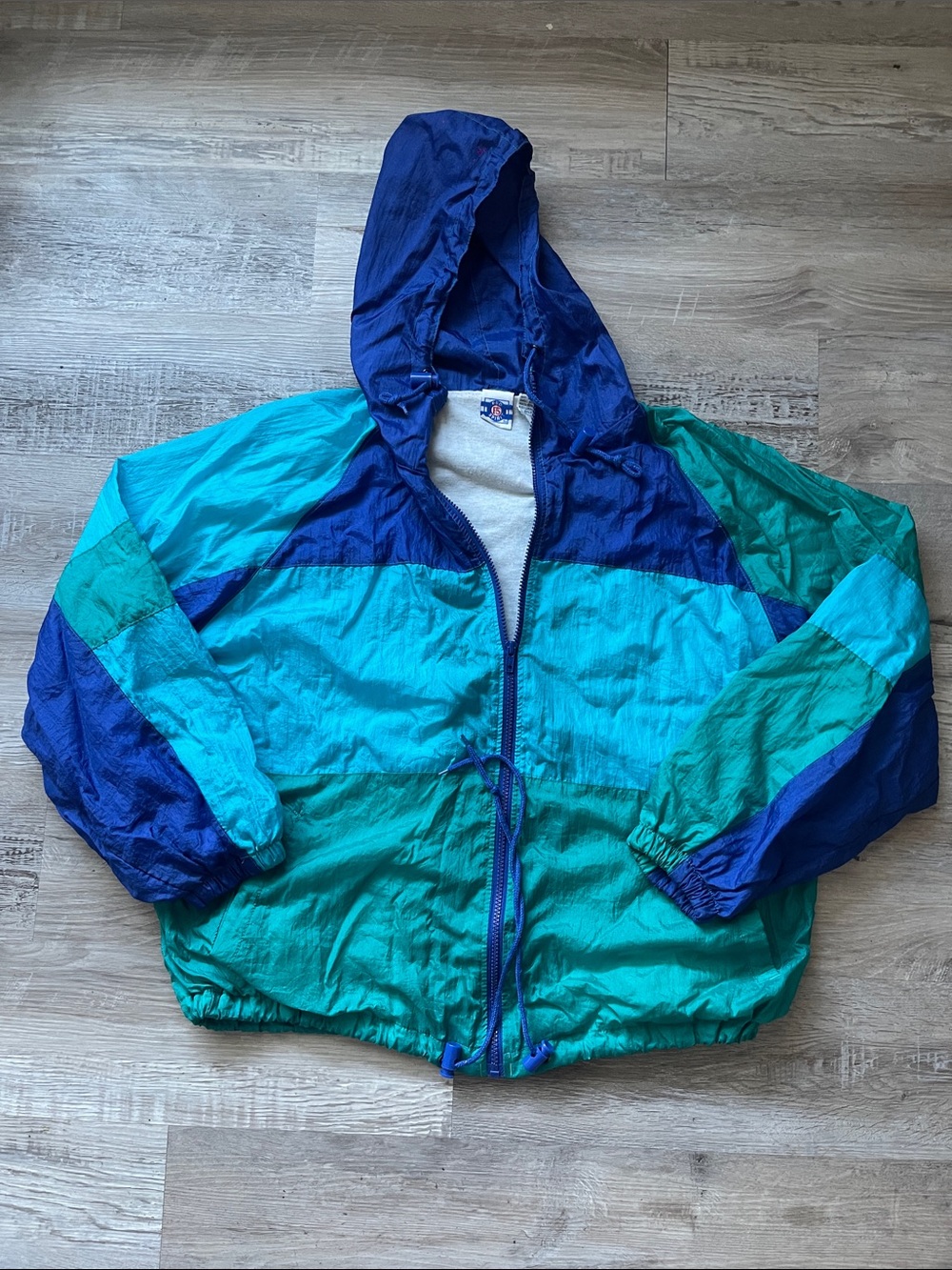 Vintage Colorblock Windbreaker Jacket in Teal & Royal Blue